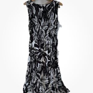 Croft & Barrow Petite Stretch Black Floral Sleeveless Dress Size PS